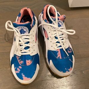 Nike Huaraches size 7.5 great condition